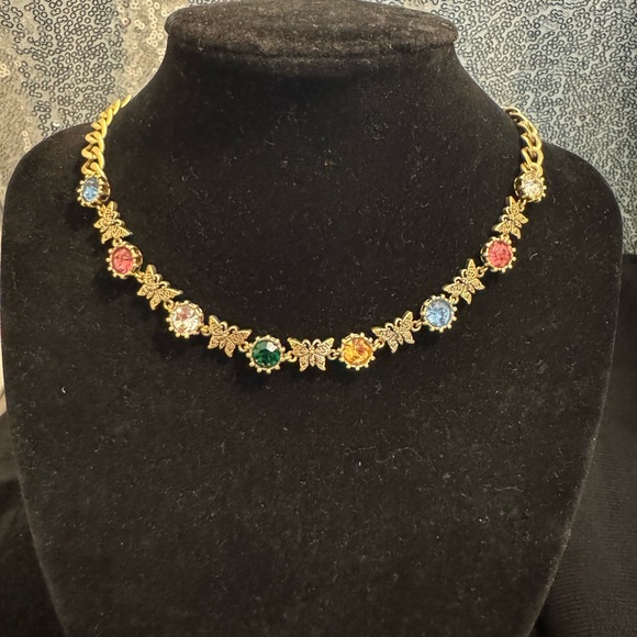 Gucci Elegant Multicolor Butterfly Gemstone Necklace - Picture 1 of 2